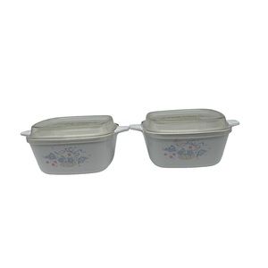 CorningWare Country Cornflower 700ml set of 2 casserole dishes with plastic lids